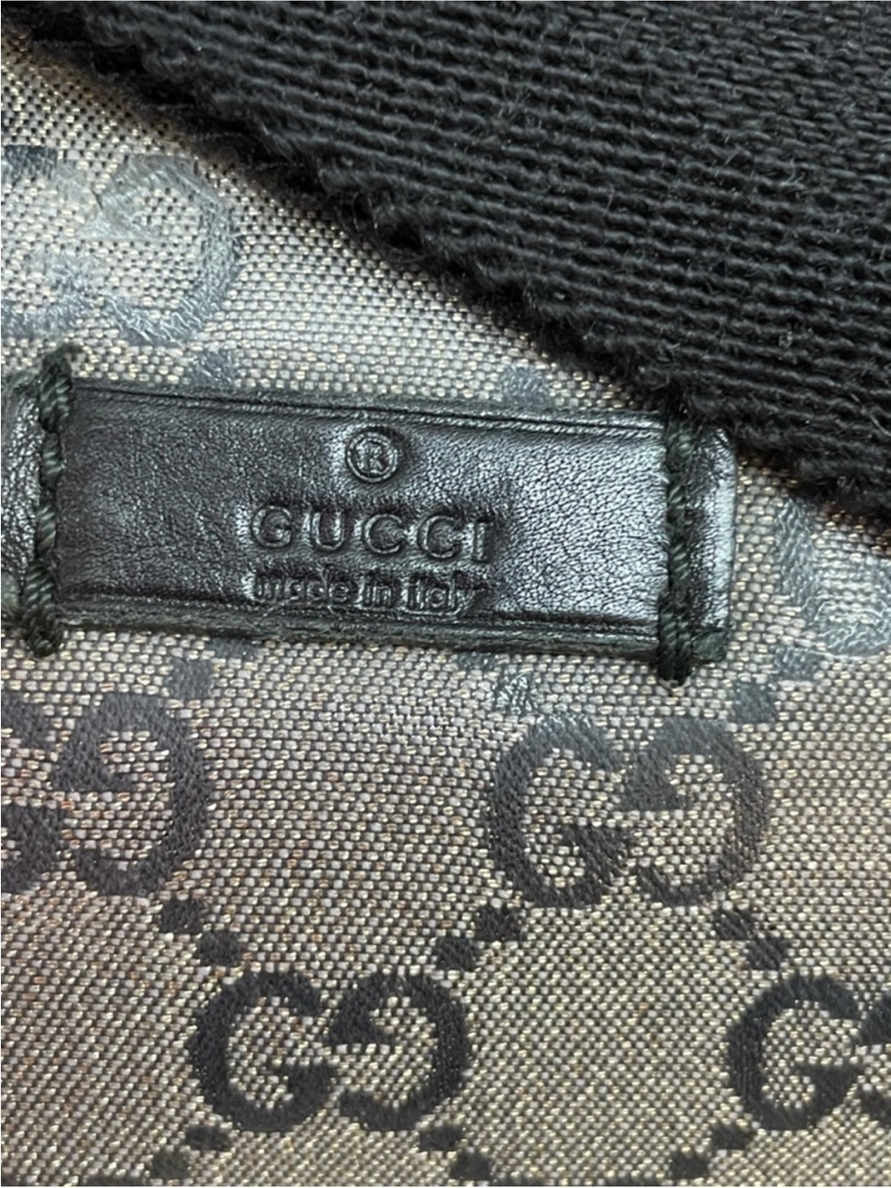 Gucci GG Supreme Monogram Shoulder Bag π Black Trim Canvas Crossbody - Picture 6 of 10